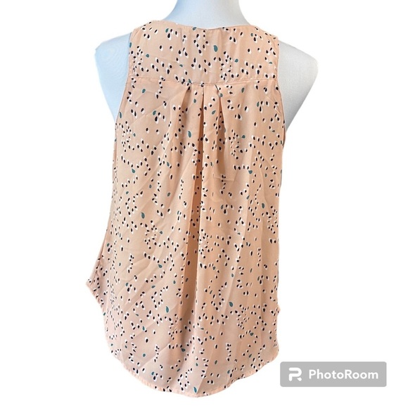 LUSH sleeveless v-neck tank top blouse peach color size small - Picture 2 of 6